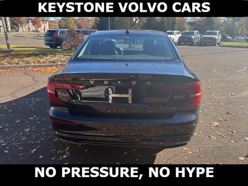 2025 Volvo S60 B5 Plus