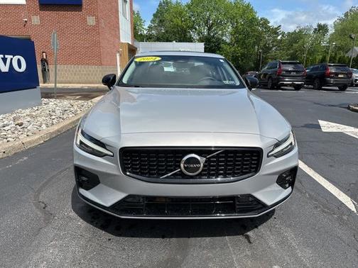 2024 Volvo S60 B5 Core Dark