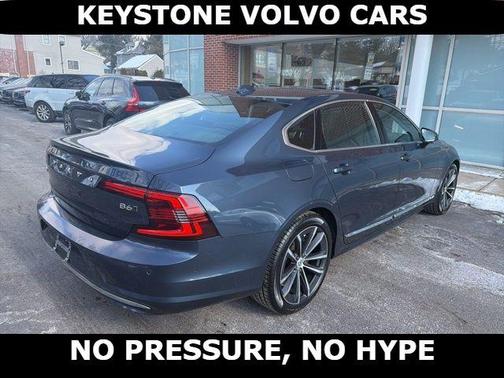 2023 Volvo S90 B6 Plus