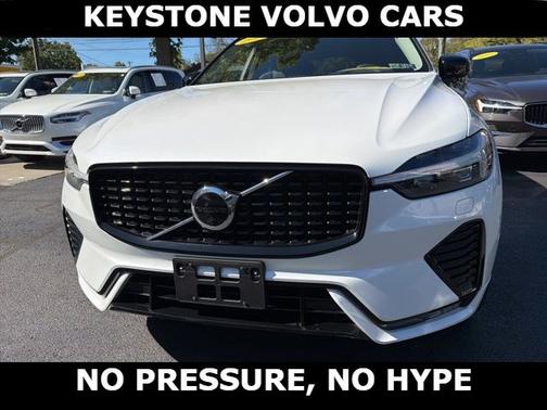 2023 Volvo XC60 B5 AWD Plus Dark