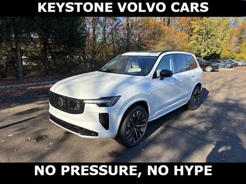 2026 Volvo XC90 B6 Ultra Dark Theme 7-Seater