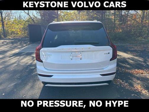 2026 Volvo XC90 B6 Ultra Dark Theme 7-Seater