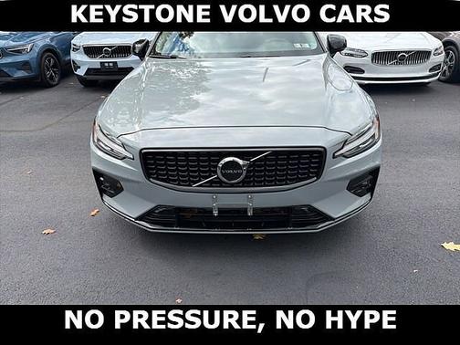 2025 Volvo S60 Core