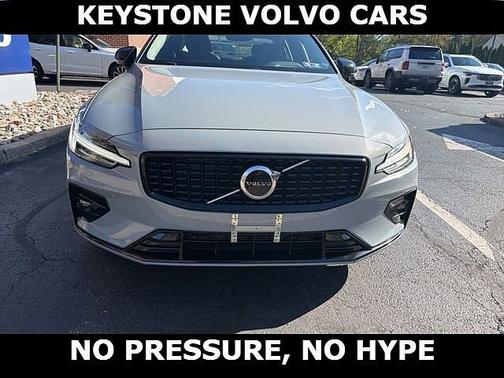 2025 Volvo S60 Core