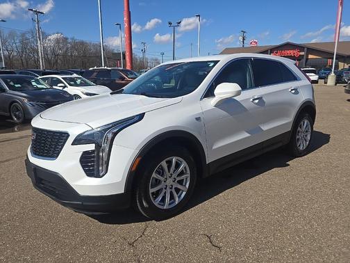 2022 Cadillac XT4 Luxury