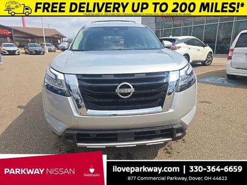 2024 Nissan Pathfinder SL 4WD
