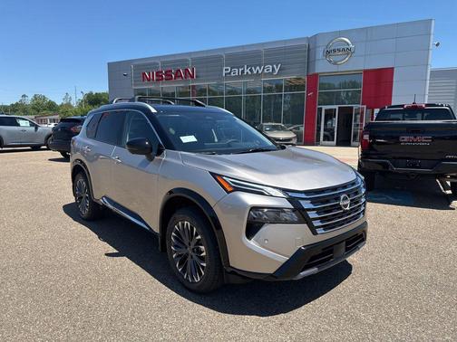 Champagne Silver/Black 2026 Nissan Rogue Platinum