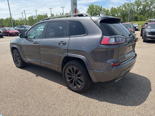 Granite Crystal Metallic Clearcoat 2020 Jeep Cherokee Limited