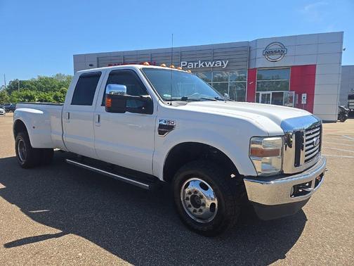 Oxford White Clearcoat 2010 Ford F-350 Lariat