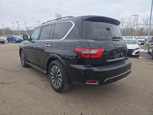 2024 Nissan Armada SL 4WD
