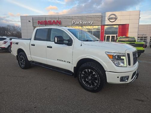 2018 Nissan Titan PRO-4X