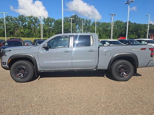 Boulder Gray Pearl 2026 Nissan Frontier PRO-4X