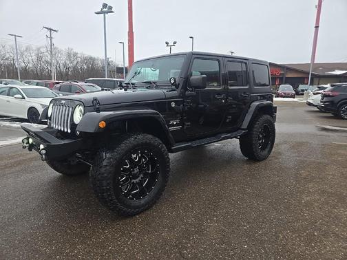 2016 Jeep Wrangler Unlimited Sahara