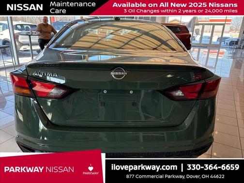 2025 Nissan Altima SR FWD