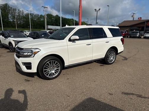 Star White Metallic Tri-Coat 2023 Ford Expedition Limited