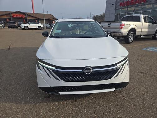 Aspen White Tricoat 2026 Nissan Sentra SL