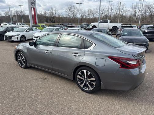 2017 Nissan Altima 2.5 SR