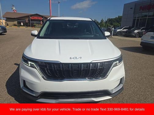 Snow White Pearl 2024 Kia Carnival LX