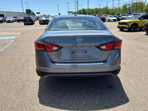 Gun Metallic 2023 Nissan Altima 2.5 SV