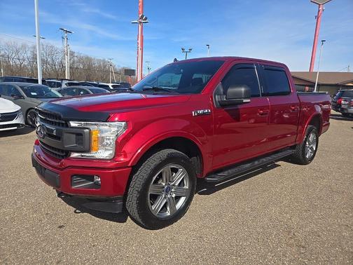 Ruby Red Metallic Tinted Clearcoat 2019 Ford F-150 XLT