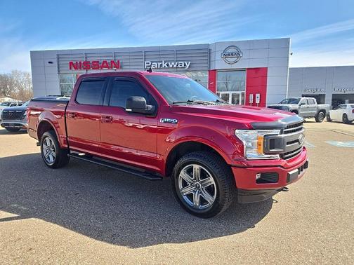 Ruby Red Metallic Tinted Clearcoat 2019 Ford F-150 XLT
