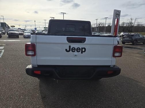 2022 Jeep Gladiator Willys 4x4
