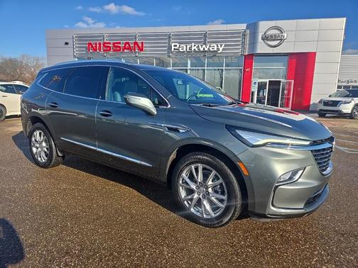 2023 Buick Enclave Essence AWD
