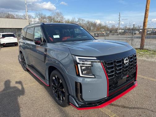 NISMO Stealth Gray/Super Black 2026 Nissan Armada NISMO