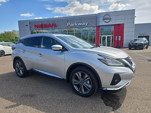 Brilliant Silver Metallic 2023 Nissan Murano Platinum Intelligent AWD