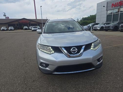 Brilliant Silver 2015 Nissan Rogue SV