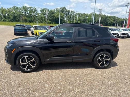 Mosaic Black Metallic 2023 Chevrolet Trailblazer RS