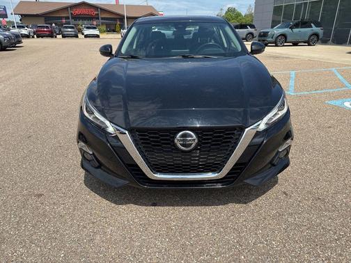Super Black Clearcoat 2021 Nissan Altima 2.5 SL