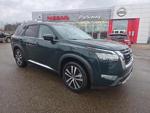 2023 Nissan Pathfinder Platinum 4WD