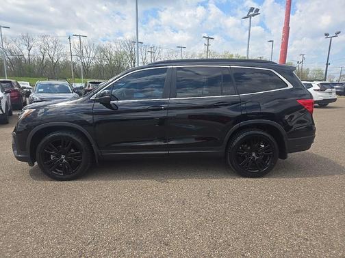 Crystal Black Pearl 2022 Honda Pilot AWD Special Edition