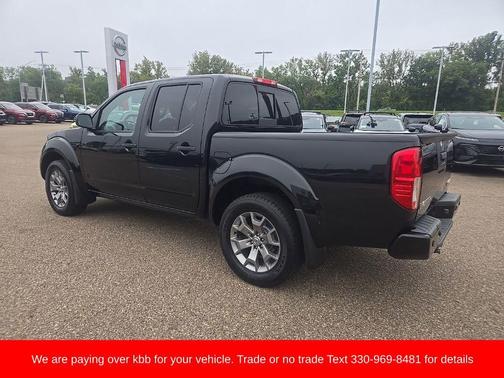 Magnetic Black Pearl 2021 Nissan Frontier SV