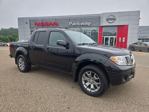 Magnetic Black Pearl 2021 Nissan Frontier SV