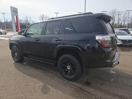 2024 Toyota 4Runner TRD Off Road