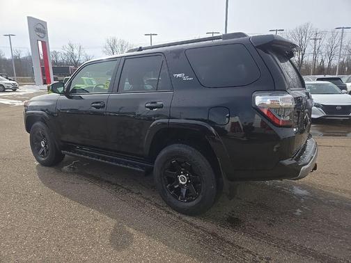 2024 Toyota 4Runner TRD Off Road