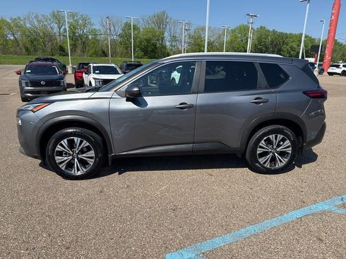 Gun Metallic 2022 Nissan Rogue SV