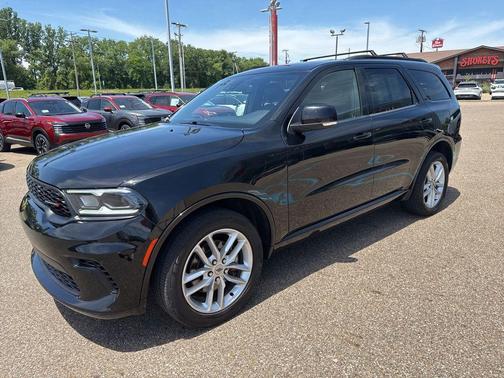 DB Black Crystal Clearcoat 2024 Dodge Durango GT Plus