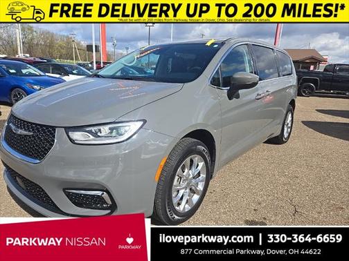 2023 Chrysler Pacifica Touring L
