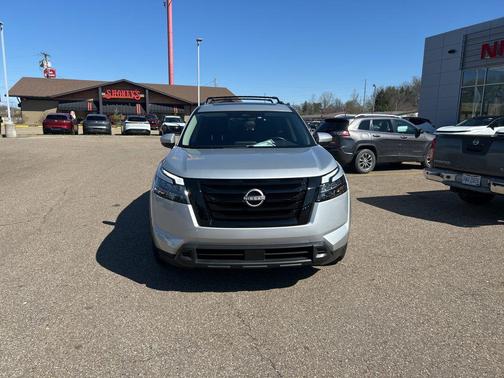 Brilliant Silver Metallic 2023 Nissan Pathfinder SV 4WD