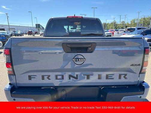 Boulder Gray Pearl 2026 Nissan Frontier SV