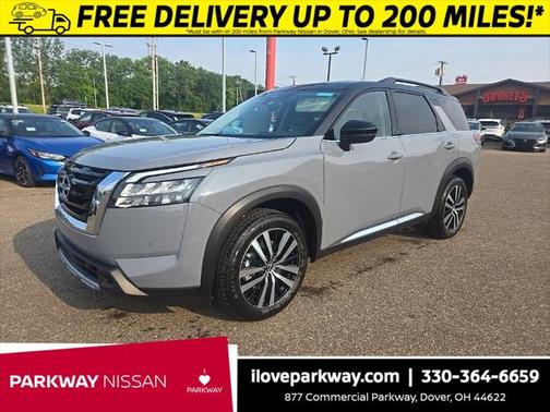 2025 Nissan Pathfinder Platinum FWD