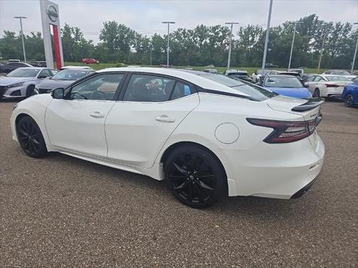 2023 Nissan Maxima SR Xtronic CVT