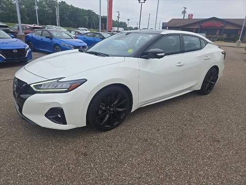 2023 Nissan Maxima SR Xtronic CVT