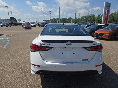 2022 Nissan Sentra SR