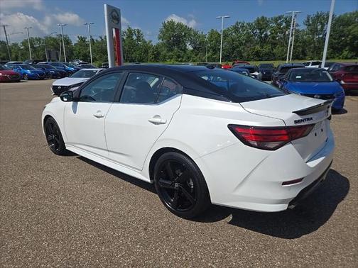 2022 Nissan Sentra SR