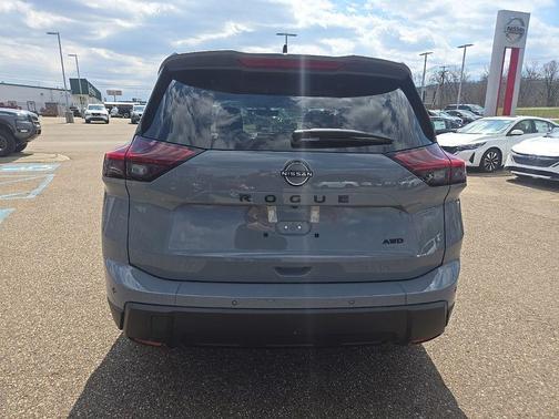 Boulder Gray Pearl 2026 Nissan Rogue Dark Armor