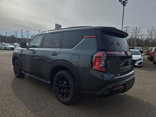 Alpine Metallic/Super Black 2026 Nissan Armada PRO-4X